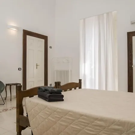 Palazzo Italia Гостьовий будинок 3*